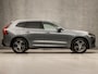 Volvo XC60 2.0 B5 AWD Inscription Sport 251Pk Automaat (APPLE CARPLAY, GROOT NAVI, STUUR/STOELVERWARMING, MEMORY SEATS, LEDER, CAMERA, ADAPTIVE CRUISE, TREKHAAK ELEKTRISCH, KEYLESS, NIEUWE APK, NIEUWSTAAT)