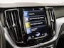 Volvo XC60 2.0 B5 AWD Inscription Sport 251Pk Automaat (APPLE CARPLAY, GROOT NAVI, STUUR/STOELVERWARMING, MEMORY SEATS, LEDER, CAMERA, ADAPTIVE CRUISE, TREKHAAK ELEKTRISCH, KEYLESS, NIEUWE APK, NIEUWSTAAT)