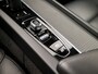 Volvo XC60 2.0 B5 AWD Inscription Sport 251Pk Automaat (APPLE CARPLAY, GROOT NAVI, STUUR/STOELVERWARMING, MEMORY SEATS, LEDER, CAMERA, ADAPTIVE CRUISE, TREKHAAK ELEKTRISCH, KEYLESS, NIEUWE APK, NIEUWSTAAT)
