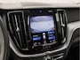 Volvo XC60 2.0 B5 AWD Inscription Sport 251Pk Automaat (APPLE CARPLAY, GROOT NAVI, STUUR/STOELVERWARMING, MEMORY SEATS, LEDER, CAMERA, ADAPTIVE CRUISE, TREKHAAK ELEKTRISCH, KEYLESS, NIEUWE APK, NIEUWSTAAT)