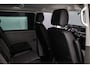 Volkswagen Transporter 2.0 TDI 204pk DSG L2 DC Caravelle Highline | Climatronic | Verlaagd | 20" | Leder | Elec. schuifdeuren | Trekhaak | Blackstyle