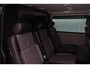 Volkswagen Transporter 2.0 TDI 204pk DSG L2 DC Caravelle Highline | Climatronic | Verlaagd | 20" | Leder | Elec. schuifdeuren | Trekhaak | Blackstyle