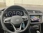 Volkswagen Tiguan 1.5 TSI 150pk DSG R-Line Black Style · Panoramadak · Matrix LED · Apple/Android Car Play · Stuur- & Stoelverwarming · ACC ·