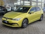 Volkswagen Golf 8 | Automaat | 1.0 eTSI | Carplay | Adaptive CC | Key-less | Dodehoek-assistent - Noodremsyst assist - Snelh-/afstandsreg- Camera Interesse in een bezichtiging of proefrit, bel of app met 06-24282842 / 06-42130156