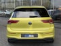 Volkswagen Golf 8 | Automaat | 1.0 eTSI | Carplay | Adaptive CC | Key-less | Dodehoek-assistent - Noodremsyst assist - Snelh-/afstandsreg- Camera Interesse in een bezichtiging of proefrit, bel of app met 06-24282842 / 06-42130156