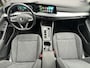 Volkswagen Golf 8 | Automaat | 1.0 eTSI | Carplay | Adaptive CC | Key-less | Dodehoek-assistent - Noodremsyst assist - Snelh-/afstandsreg- Camera Interesse in een bezichtiging of proefrit, bel of app met 06-24282842 / 06-42130156