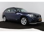 BMW X1 SDrive20i Executive (TREKHAAK, PARKEERSENSOREN, NAVIGATIE)