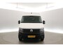 Volkswagen Crafter 2.0 TDI L3H3 140PK | 3000KG Trekgew. | Trekhaak | Airco | Adap. Cruise | Camera | Carplay | 3 Zits
