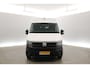 Volkswagen Crafter 2.0 TDI L3H3 | 3000KG Trekgew. | Trekhaak | Airco | Adap. Cruise | Camera | Carplay | 3 Zits