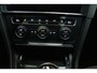Volkswagen Golf 1.0 TSI Highline R (R-LINE, TREKHAAK, CRUISE CONTROL ADAPTIEF, STOELVERWARMING, PARKEERSENSOREN, CARPLAY)