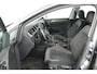 Volkswagen Golf 1.0 TSI Highline R (R-LINE, TREKHAAK, CRUISE CONTROL ADAPTIEF, STOELVERWARMING, PARKEERSENSOREN, CARPLAY)