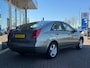 Nissan Primera 1.8 Visia