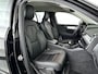 Volvo XC40 T2 Business Pro | Parkeercamera | Stoel- en Stuurverwarming | Trekhaak