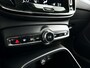 Volvo XC40 T2 Business Pro | Parkeercamera | Stoel- en Stuurverwarming | Trekhaak