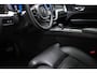 Volvo XC60 2.0 T6 Plug-in hybrid AWD Plus Dark SOH 97% | PANORAMADAK | STUURVERWARMING | 360 CAMERA | TREKHAAK