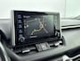 Toyota RAV4 2.5 Hybrid AWD Style | Trekhaak | Dodehoek | Apple Carplay / Android Auto | Leder | Stoel-/stuurverwarming | Keyless | Adaptive Cruise | Clima | Parkeersensoren voor/achter | Camera | LED | 17 inch