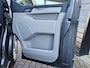 Volkswagen Transporter 2.0 TDI 150PK DSG Dubbele cabine L1H1 Highline | LED | Trekhaak | Cruise | LMV | Camera | PDC |