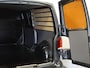 Volkswagen Transporter 2.0 TDI L2H1 28 Highline Automaat Camera | Airco | Cruise control | Navigatie | Trekhaak | Lichtmetalen velgen | Apple Carplay/ Android Auto | LED