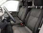 Volkswagen Transporter 2.0 TDI L2H1 28 Highline Automaat Camera | Airco | Cruise control | Navigatie | Trekhaak | Lichtmetalen velgen | Apple Carplay/ Android Auto | LED