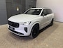 Volvo XC90 T8 Plug-in hybrid Ultra Black Edition | Luchtvering | Trekhaak | Head-Up | 360° Camera | Panoramadak