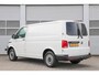 Volkswagen Transporter 2.0 TDI 150pk L1H1 28 | App Connect Navigatie | Trekhaak | Cruise Control | Verwarmbare Voorruit | Parkeersensoren Achter | Airco