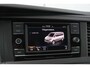Volkswagen Transporter 2.0 TDI 150pk L1H1 28 | App Connect Navigatie | Trekhaak | Cruise Control | Verwarmbare Voorruit | Parkeersensoren Achter | Airco