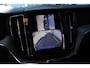 Volvo XC60 2.0 T6 Plug-in hybrid AWD Ultra Dark | Panoramadak | Dodehoek detectie | Trekhaak | 360 graden camera | Stoelverwarming voor- en achterin | Andriod Auto | Apple CarPlay