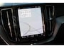 Volvo XC60 2.0 T6 Plug-in hybrid AWD Ultra Dark | Panoramadak | Dodehoek detectie | Trekhaak | 360 graden camera | Stoelverwarming voor- en achterin | Andriod Auto | Apple CarPlay