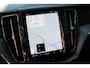 Volvo XC60 2.0 T6 Plug-in hybrid AWD Ultra Dark | Panoramadak | Dodehoek detectie | Trekhaak | 360 graden camera | Stoelverwarming voor- en achterin | Andriod Auto | Apple CarPlay