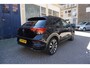 Volkswagen T-Roc 1.5 TSI Sport Business R | 3x R-LINE | Panorama | Adaptive | IQ Drive | 19inch | Auto Hold | Sportinterieur |