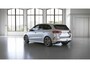 Mercedes-Benz B-klasse 180 Business Solution AMG | Night | Widescreen | Trekhaak | Panoramadak | Stoelverwarming |