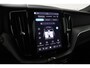 Volvo XC60 T6 Plug-in hybrid Plus Black Edition | Panoramadak | ACC | Trekhaak | 21 Inch | Stoel+Stuurverwarming | harman/kardon