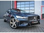 Volvo V60 2.0 T8 Recharge AWD R-Design | Pano | 360 | ACC | Keyless | Memory | H&K | LED | Head-Up | Trekhaak | Leder | Stoelverwarming voor & achter | Stuurwielverwarming | Lane Assist | Ambient | Navi | Carplay/Android | 19'' | Blindspot