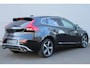 Volvo V40 1.5 T3 Polar+ Sport | Panorama Dak | Standkachel | Achteruitrijcamera | Getint Glas Achter | Navigatiesysteem | Electronic Climate Control | Keyless Entry | Verwarmbare Voorstoelen | Premium High Performance Audio