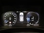 Volvo XC40 T5 262PK Recharge R-Design / Panorama Dak / Trekhaak / 360gr Camera / Elekt. Verstelbare Stoelen / Verwarmbare Voorstoelen + Stuurwiel /