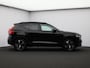 Volvo XC40 T5 262PK Recharge R-Design / Panorama Dak / Trekhaak / 360gr Camera / Elekt. Verstelbare Stoelen / Verwarmbare Voorstoelen + Stuurwiel /