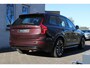 Volvo XC90 T8 Plug-in hybrid AWD Ultra Dark | Panoramadak | Trekhaak | Luchtvering | Head-up display | Premium audio by Bowers&Wilkins | 360 graden camera | Verwarmbare voorstoelen en achterbank | Verwarmbaar stuurwiel | Bowers & Wilkins audio | Apple carplay | Adaptive cruise control | 7-zits |