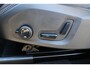 Volvo XC90 T8 Plug-in hybrid AWD Ultra Dark | Panoramadak | Trekhaak | Luchtvering | Head-up display | Premium audio by Bowers&Wilkins | 360 graden camera | Verwarmbare voorstoelen en achterbank | Verwarmbaar stuurwiel | Bowers & Wilkins audio | Apple carplay | Adaptive cruise control | 7-zits |