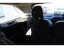 Volvo XC90 T8 Plug-in hybrid AWD Ultra Dark | Panoramadak | Trekhaak | Luchtvering | Head-up display | Premium audio by Bowers&Wilkins | 360 graden camera | Verwarmbare voorstoelen en achterbank | Verwarmbaar stuurwiel | Bowers & Wilkins audio | Apple carplay | Adaptive cruise control | 7-zits |