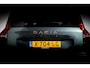 Dacia Jogger 1.6 Hybrid 140 Extreme Automaat 7-pers. | Keyless | Camera | 16 inch LMV | PDC