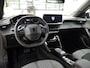Peugeot 2008 1.2 Hybrid 145 Allure | Automaat | Navigatie | Camera voor + achter | Adaptieve cruise | NL auto | 6.000km |