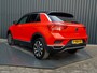 Volkswagen T-Roc 1.5 TSI Active | Stoelverw. | Apple Carplay / Android Auto | Prijs Rijklaar!!