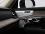 Volvo XC90 2.0 T8 Plug-in hybrid AWD Ultra Dark / Luchtvering / Trekhaak / Bowers & Wilkins Audio / Stoelmassage / Stoelventilatie / 360 camera / Pano. dak / Stuurwiel-, stoel- & achterbankverwarming / Elektr. stoelverstelling / Blis