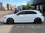 Mercedes-Benz A-klasse A200 Premium AMG PAKKET l SFEERVERL. l PANO l TREKHAAK