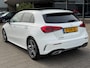 Mercedes-Benz A-klasse 200 Premium AMG PAKKET l SFEERVERL. l PANO l TREKHAAK