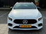 Mercedes-Benz A-klasse A200 Premium AMG PAKKET l SFEERVERL. l PANO l TREKHAAK