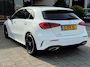 Mercedes-Benz A-klasse A200 Premium AMG PAKKET l SFEERVERL. l PANO l TREKHAAK
