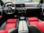 Mercedes-Benz A-klasse A200 Premium AMG PAKKET l SFEERVERL. l PANO l TREKHAAK