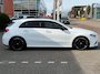 Mercedes-Benz A-klasse A200 Premium AMG PAKKET l SFEERVERL. l PANO l TREKHAAK
