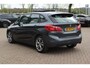 BMW 2-Serie Active Tourer 220i High Executive / Trekhaak / Panoramadak / Navigatie / 18'' / Stoelverwarming / Cruise Control